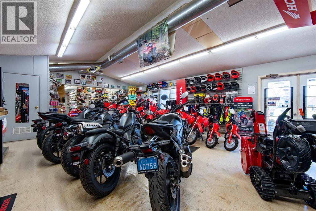 584 St. Clair Parkway, St Clair, ON