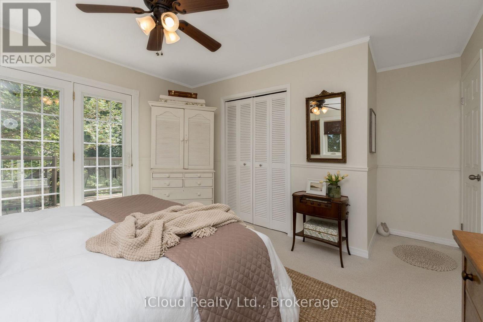 487202 30 Sdrd Side Road, Mono, ON - Indoor Photo Showing Bedroom