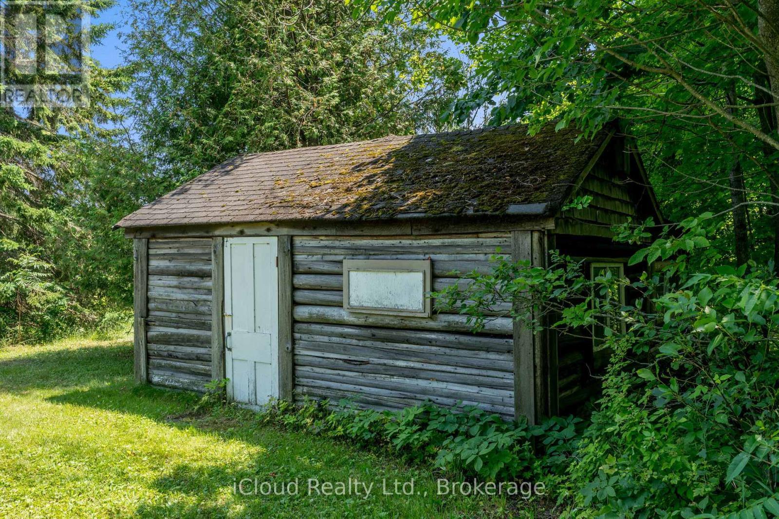 Little log cabin - 487202 30 Sdrd Side Road, Mono, ON - Outdoor