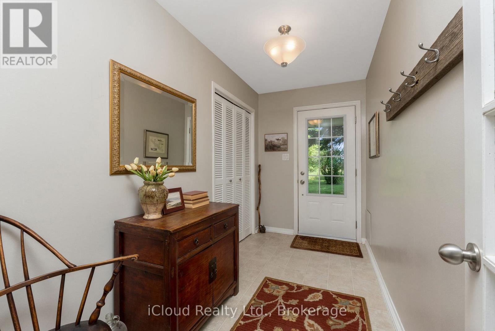 487202 30 Sdrd Side Road, Mono, ON - Indoor Photo Showing Other Room