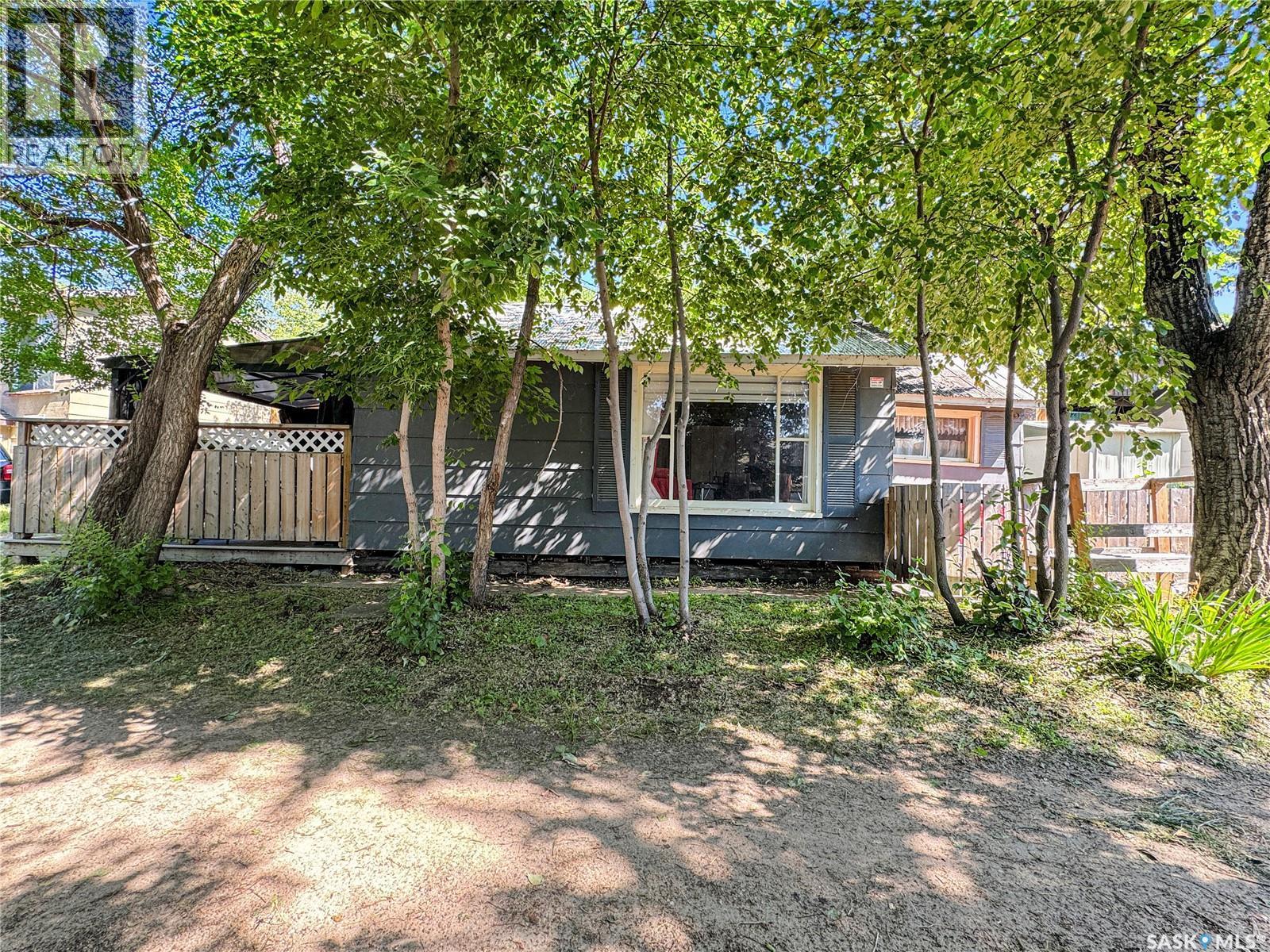 551 Joseph Crescent, Cochin, SK - Outdoor