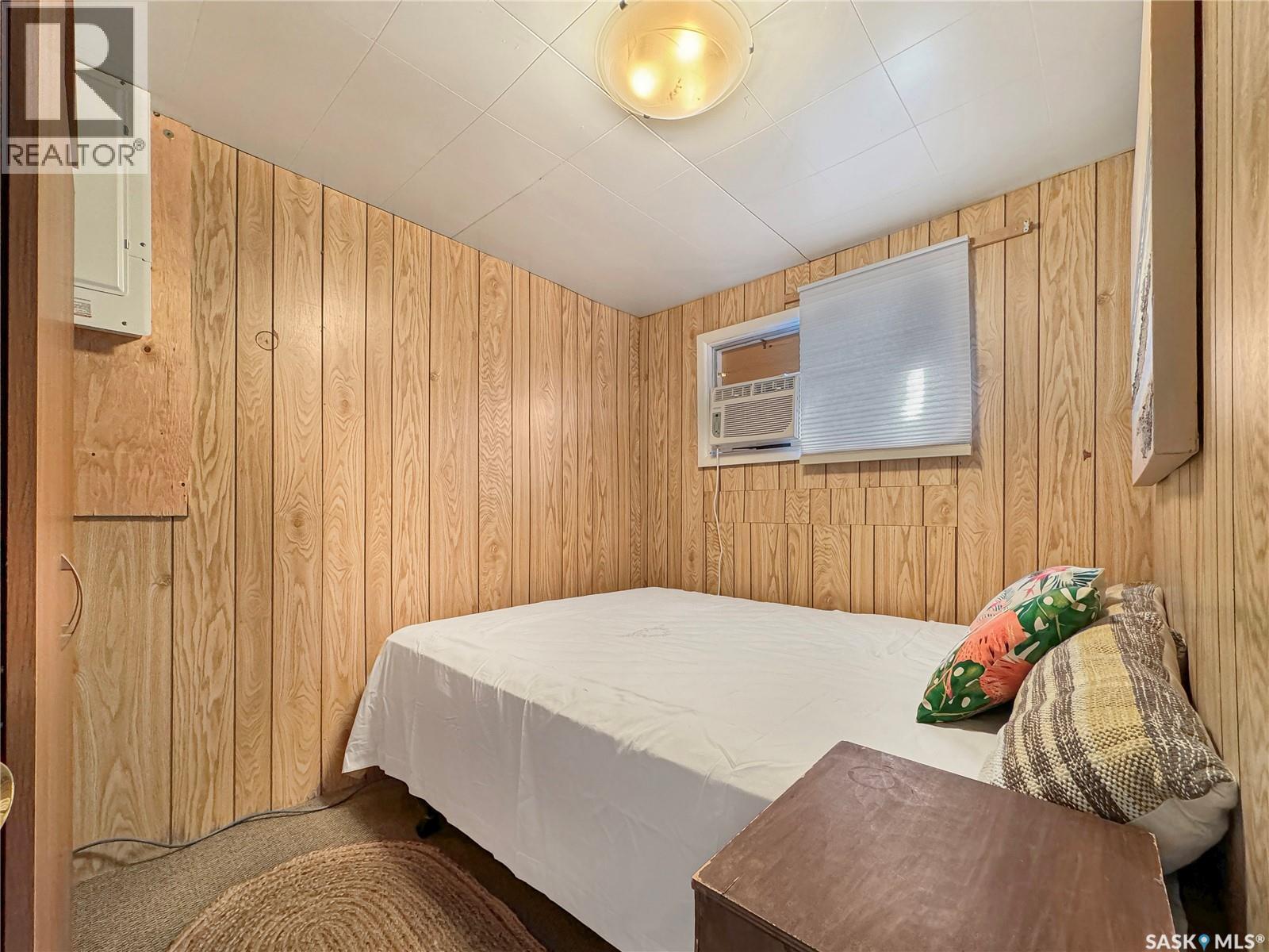 551 Joseph Crescent, Cochin, SK - Indoor