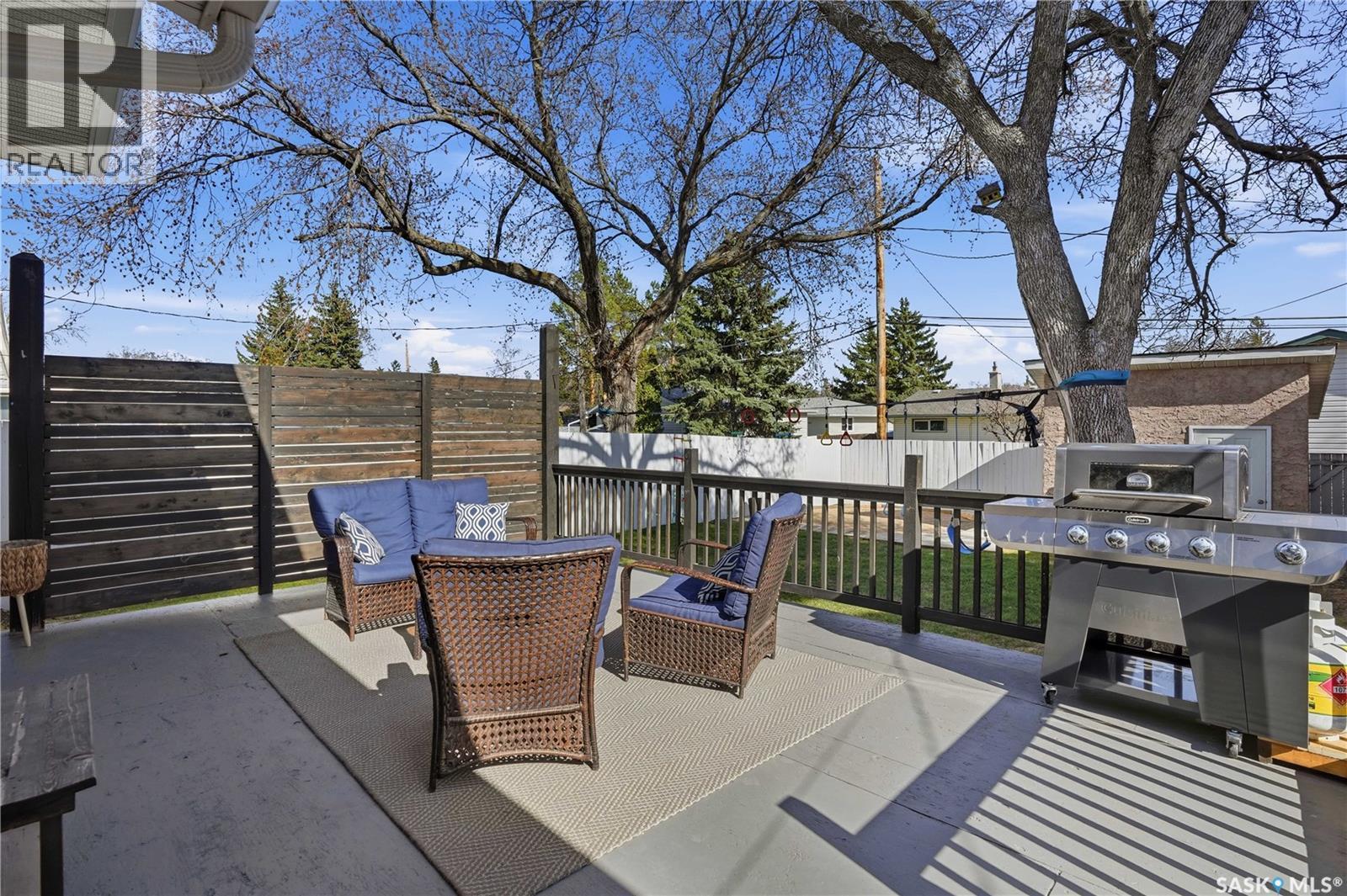 115 Stapleford Crescent, Regina, SK - Outdoor With Deck Patio Veranda