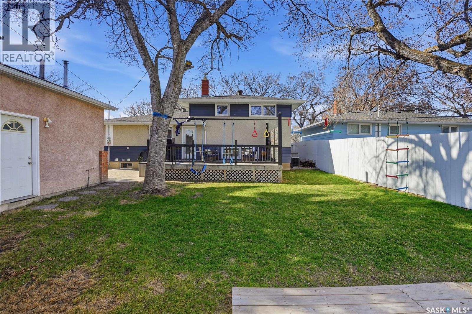 115 Stapleford Crescent, Regina, SK - Outdoor With Deck Patio Veranda