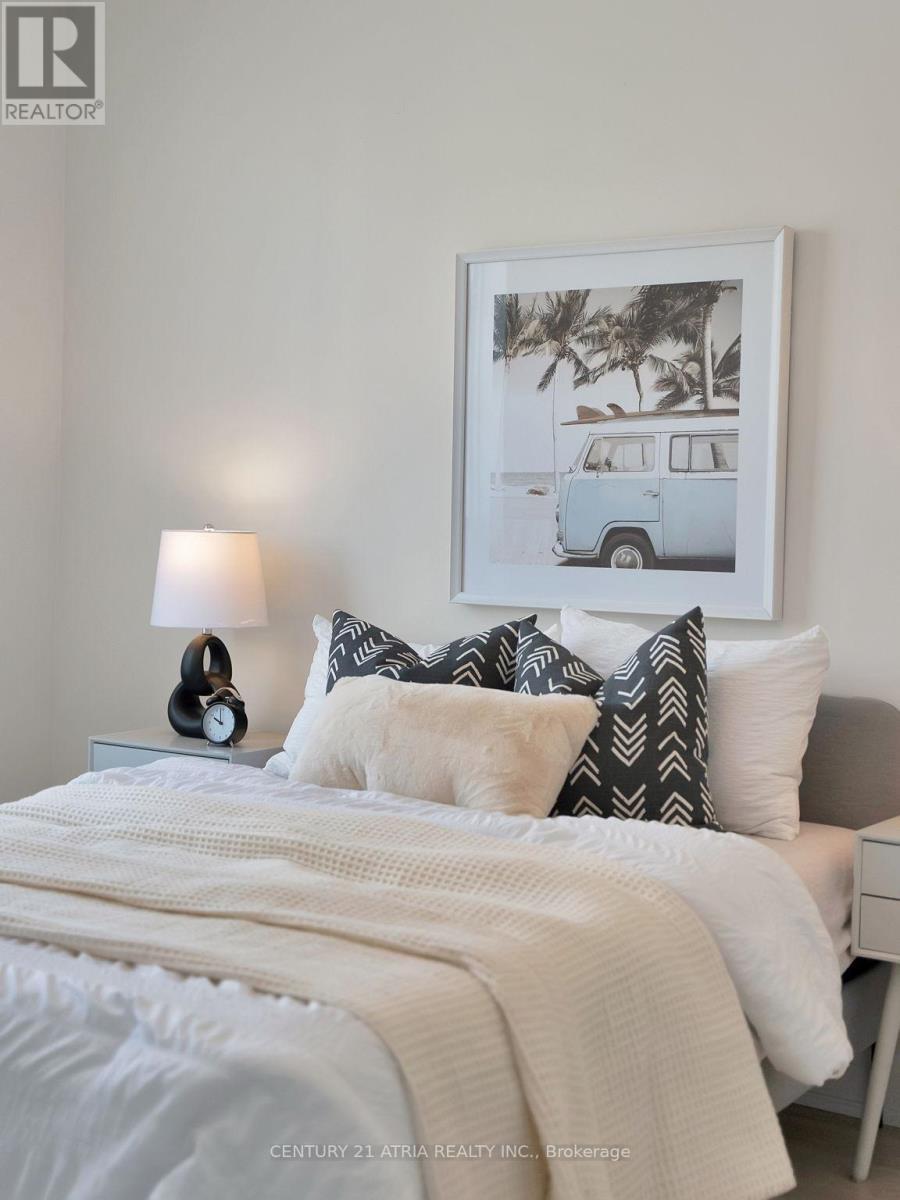 522 - 8228 Birchmount Road, Markham, ON - Indoor Photo Showing Bedroom
