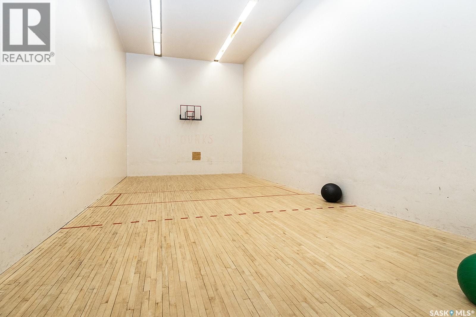 102D2 1121 Mckercher Drive, Saskatoon, SK - Indoor Photo Showing Other Room