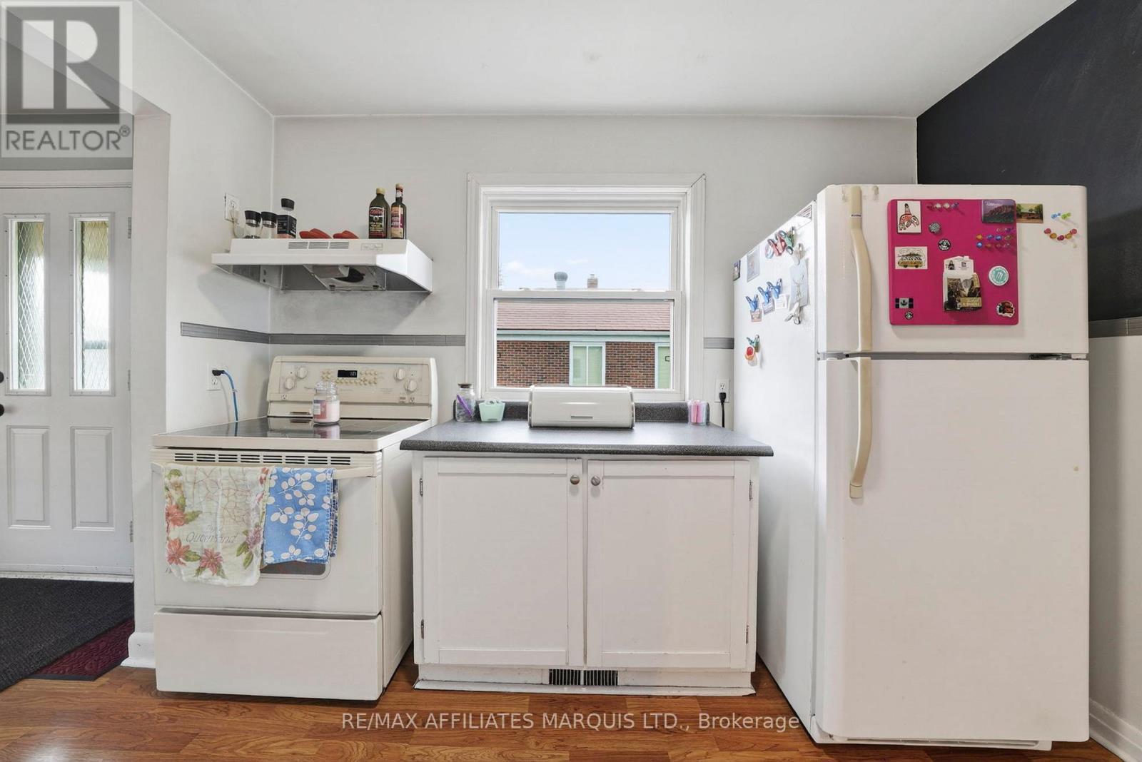 910 Leonard Avenue, Cornwall, ON - Indoor