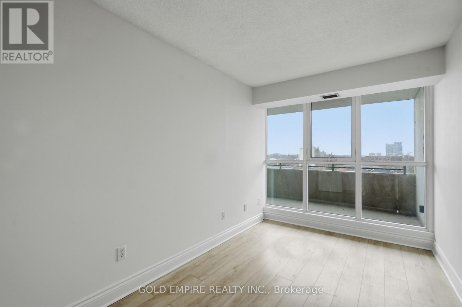 701 - 389 Dundas Street, London East (East K), ON - Indoor Photo Showing Other Room