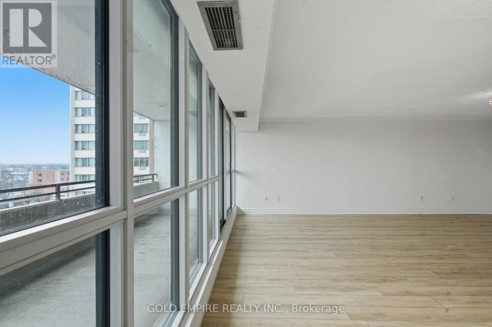 701 - 389 Dundas Street, London East (East K), ON - Indoor Photo Showing Other Room