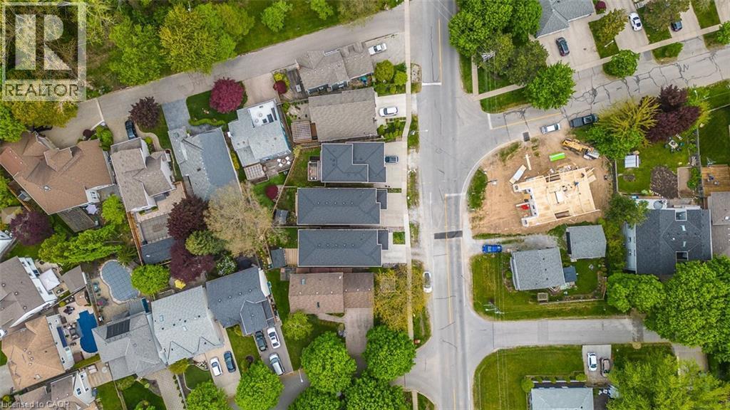 77 B Broadway Avenue, St. Catharines, ON - Outdoor With View