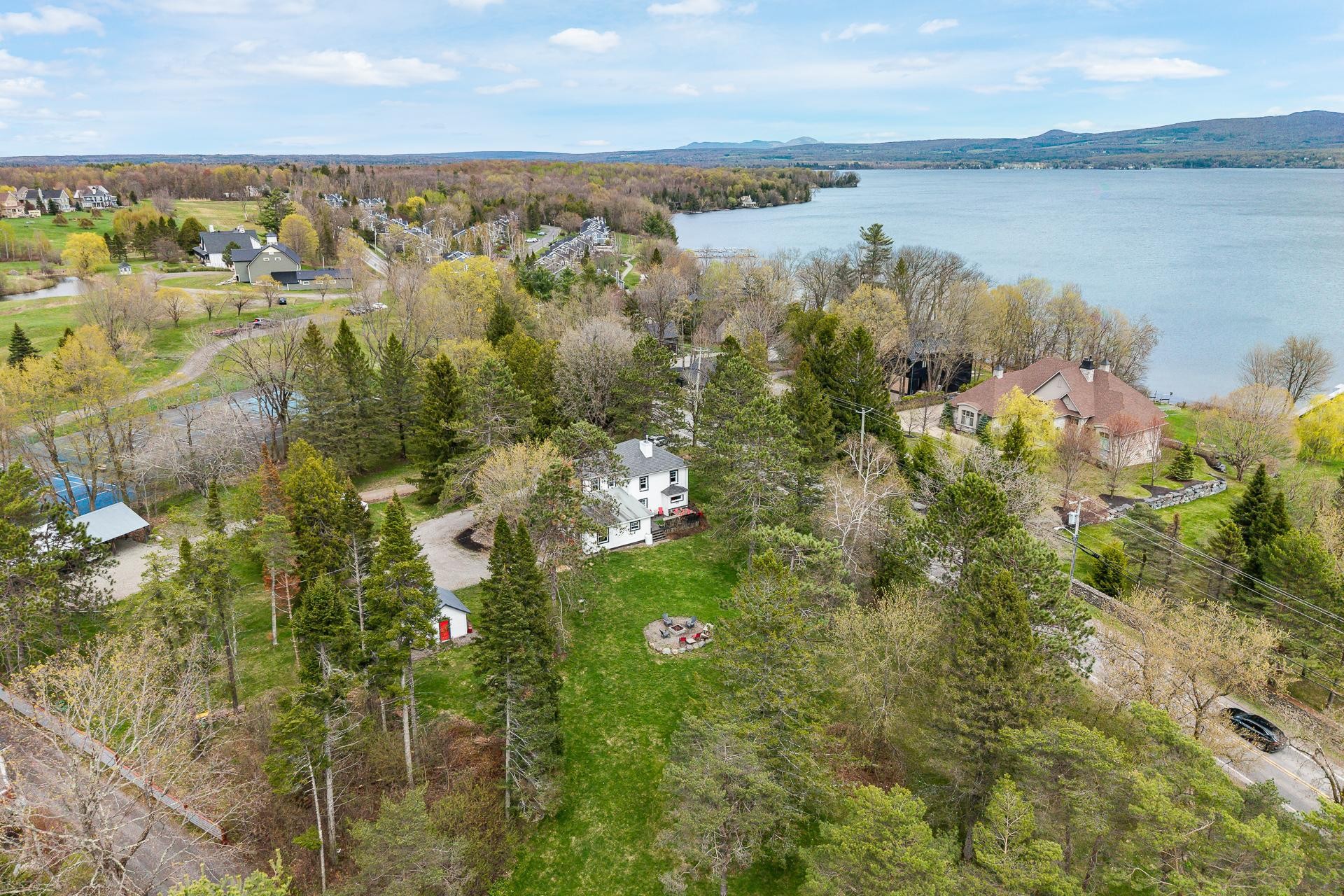 Vue d'ensemble - 499 Ch. De Bondville, Lac-Brome, QC - Outdoor With Body Of Water With View