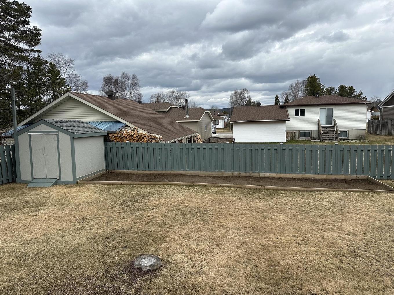 46 Bastedo Crescent, Marathon, ON