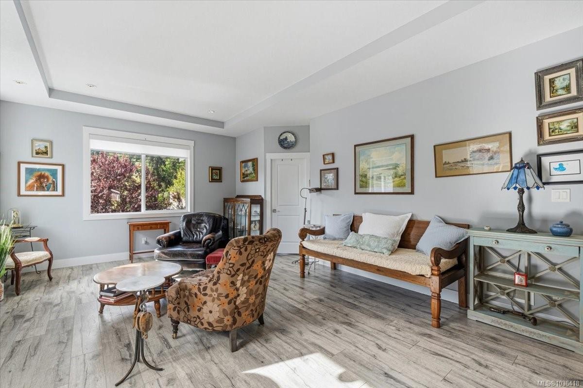 404 10Th St, Nanaimo, BC