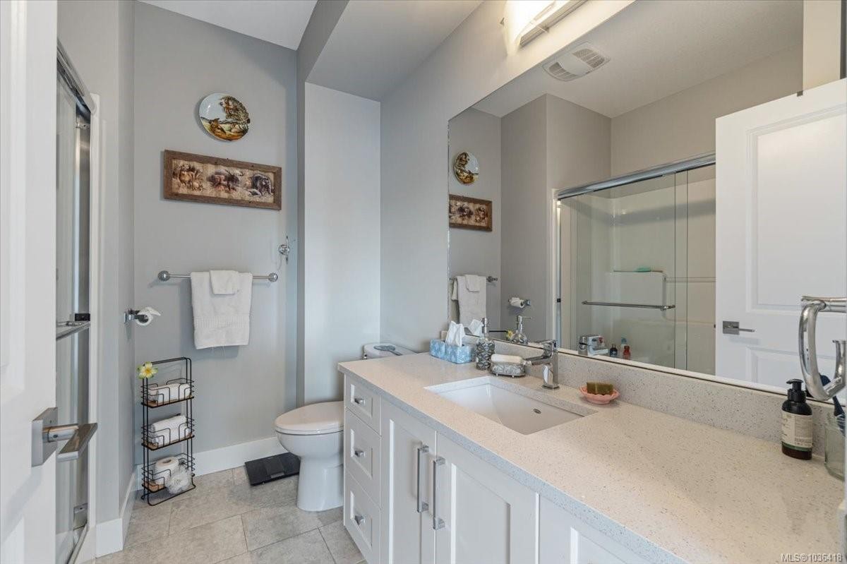 404 10Th St, Nanaimo, BC