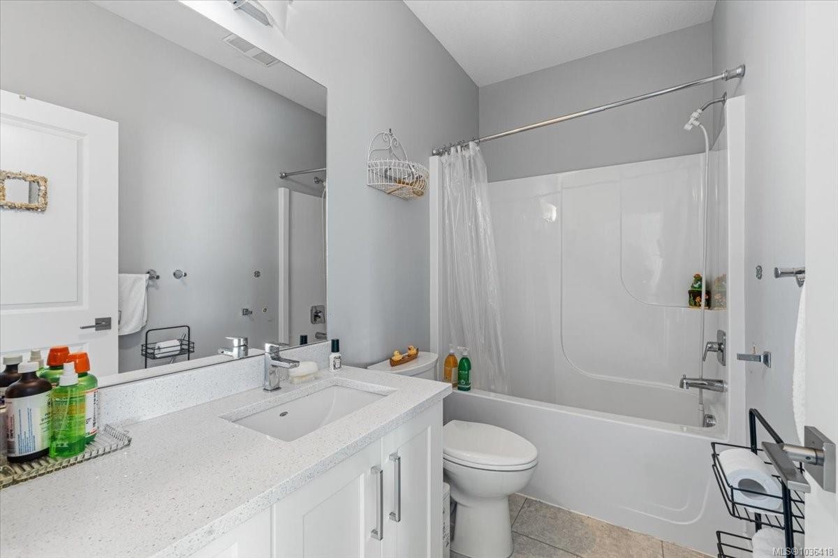 404 10Th St, Nanaimo, BC