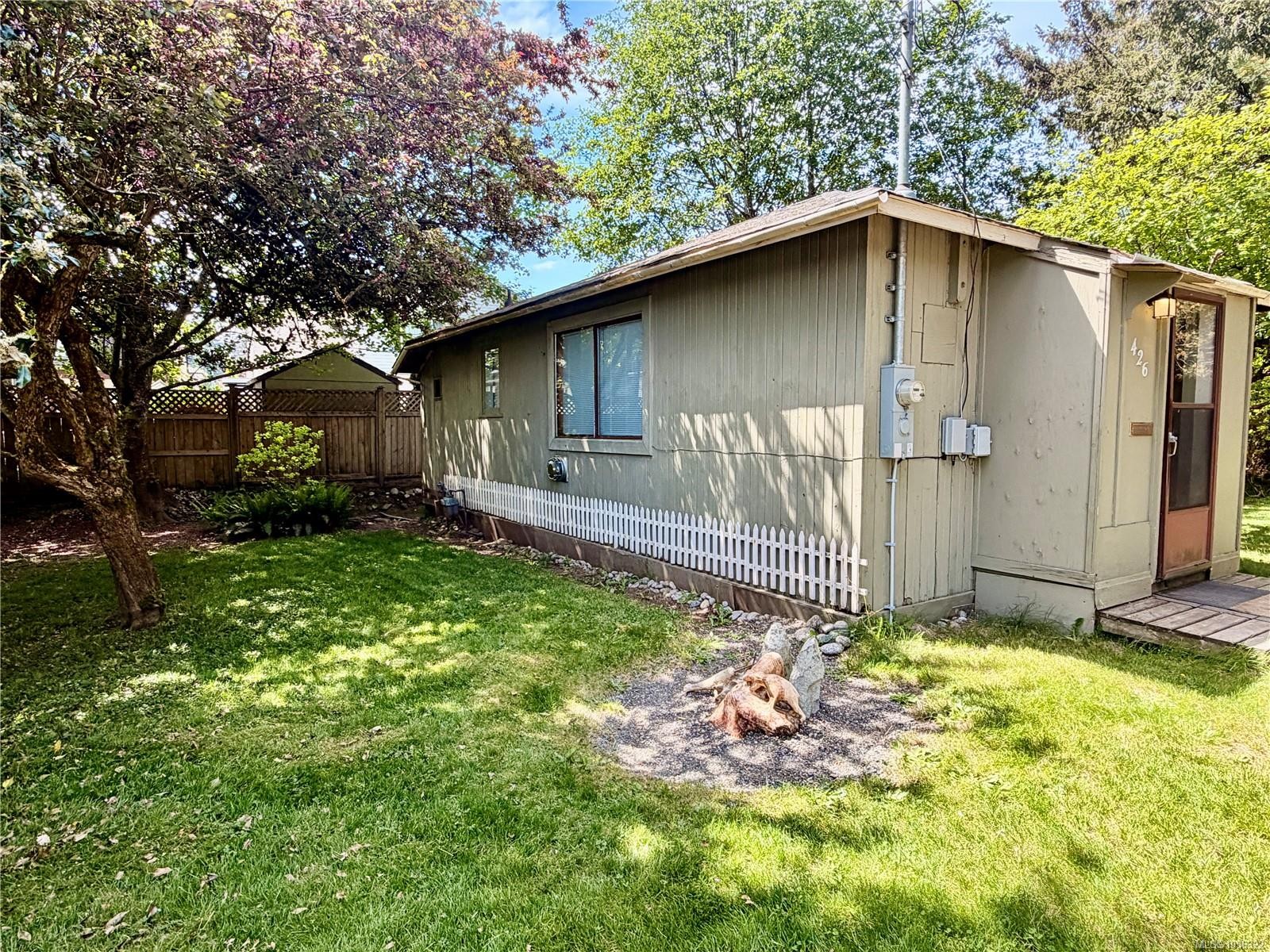 426 Erickson Rd, Campbell River, BC