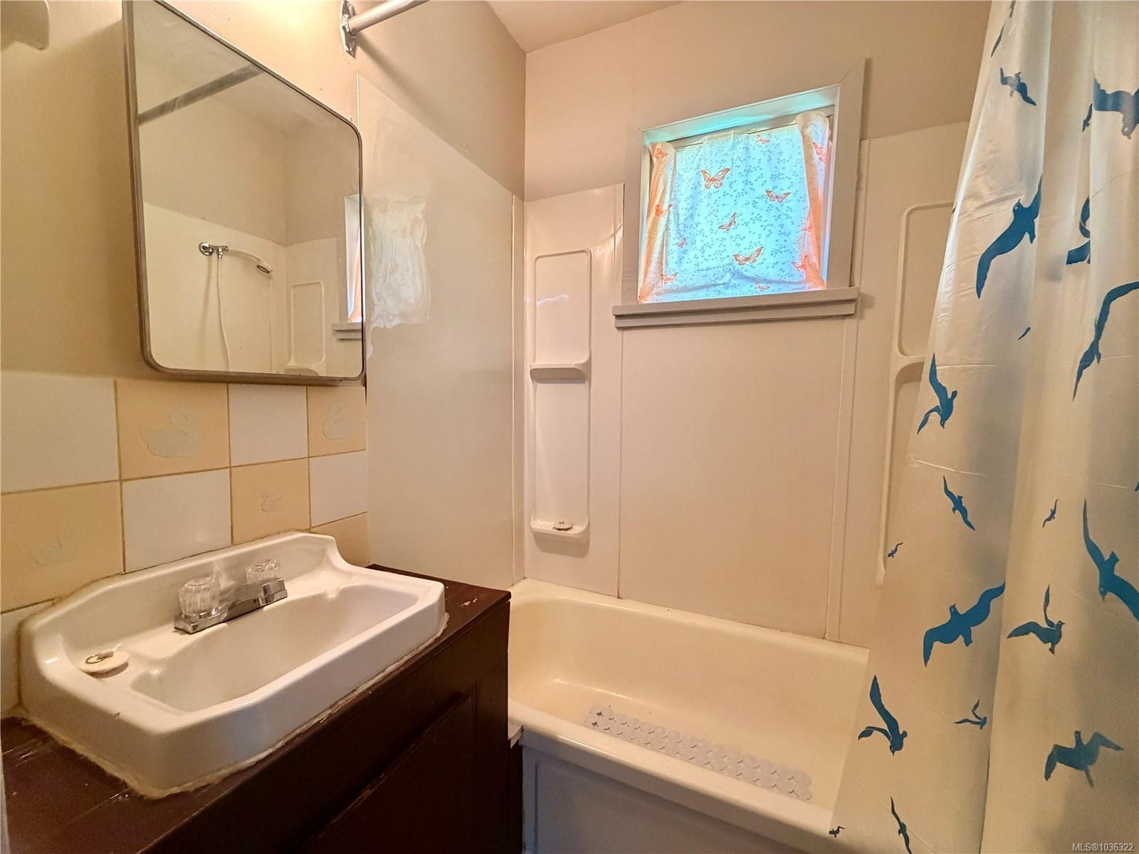 426 Erickson Rd, Campbell River, BC