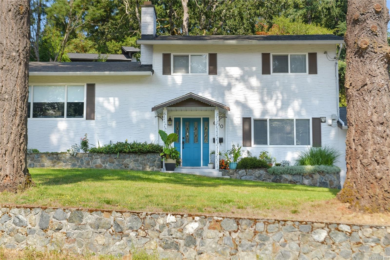 600 Phelps Ave, Langford, BC