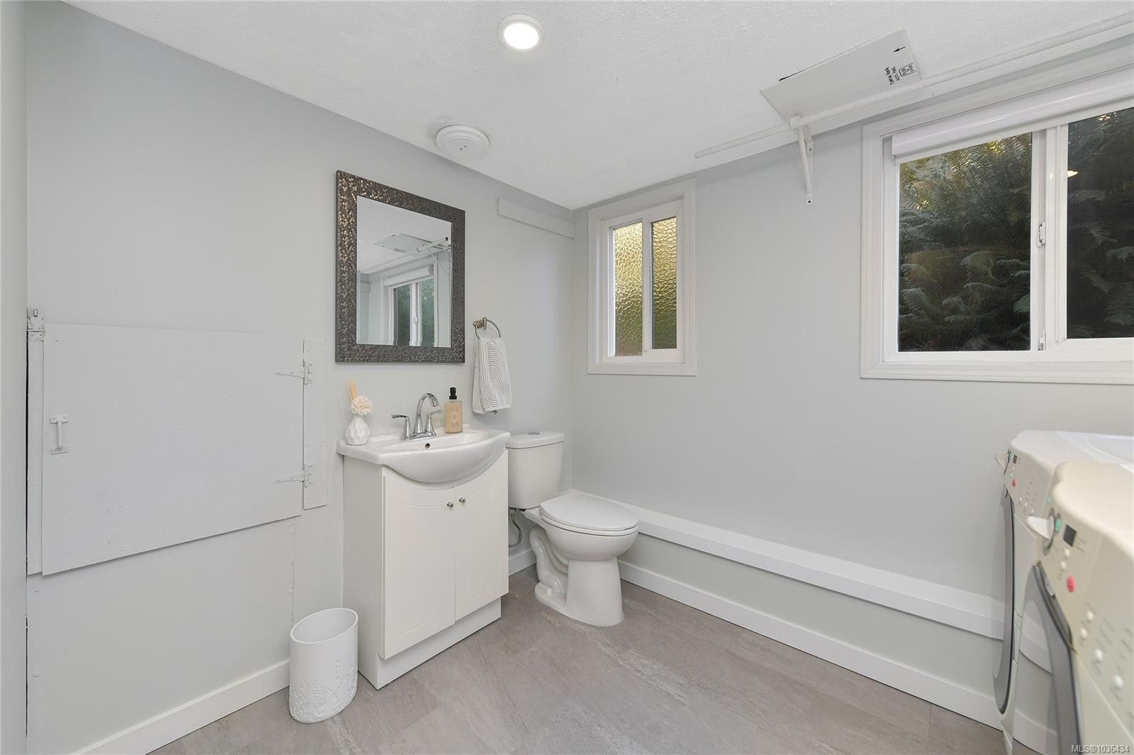 600 Phelps Ave, Langford, BC