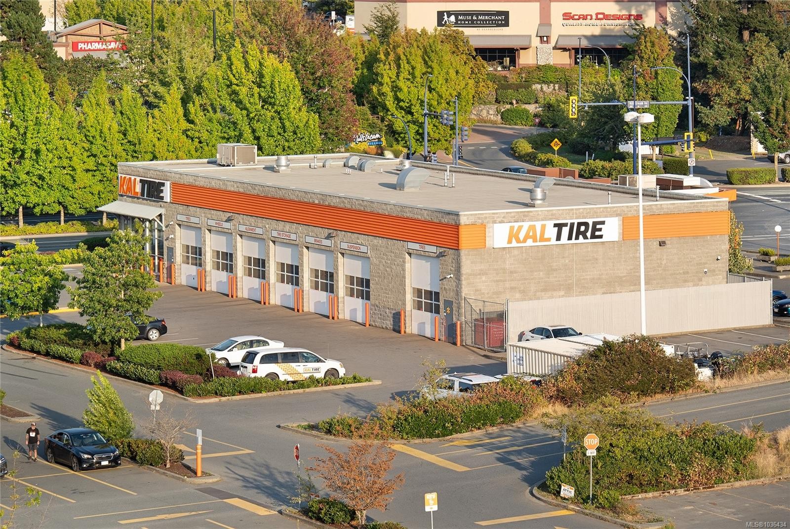 600 Phelps Ave, Langford, BC