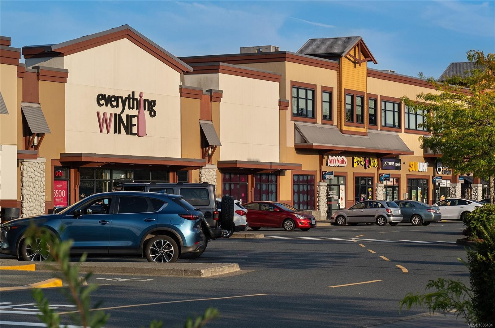 600 Phelps Ave, Langford, BC