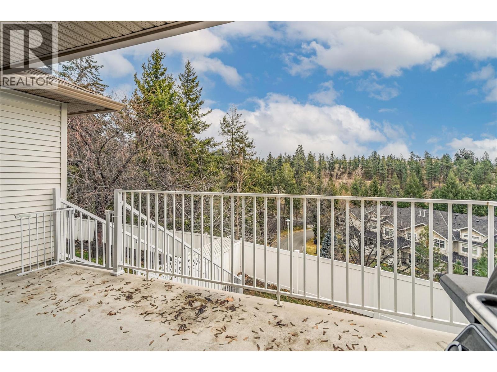 Private covered upper deck - 3819 Glen Canyon Drive, West Kelowna, BC - Outdoor