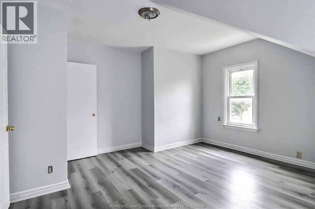 996 Albert, Windsor, ON - Indoor Photo Showing Other Room