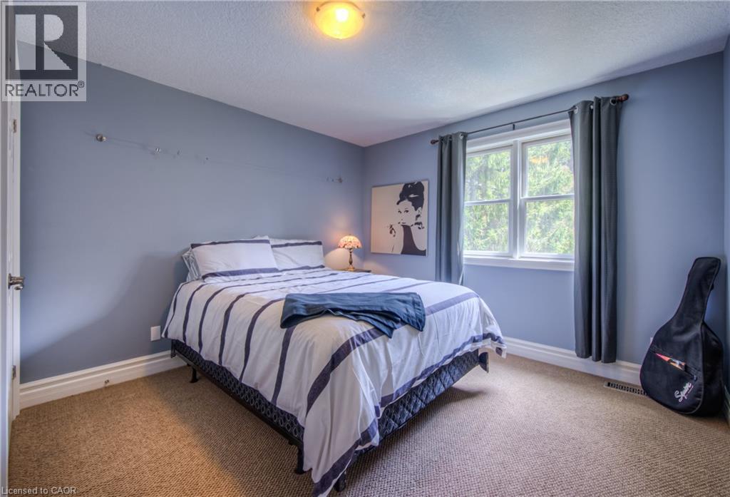 145 Riverbank Drive, Cambridge, ON - Indoor Photo Showing Bedroom