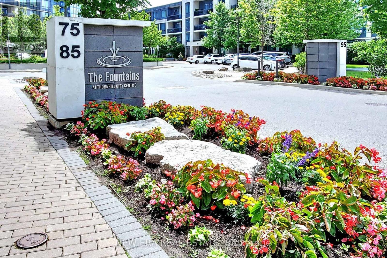 1206 - 75 North Park Road, Vaughan, ON - Outdoor