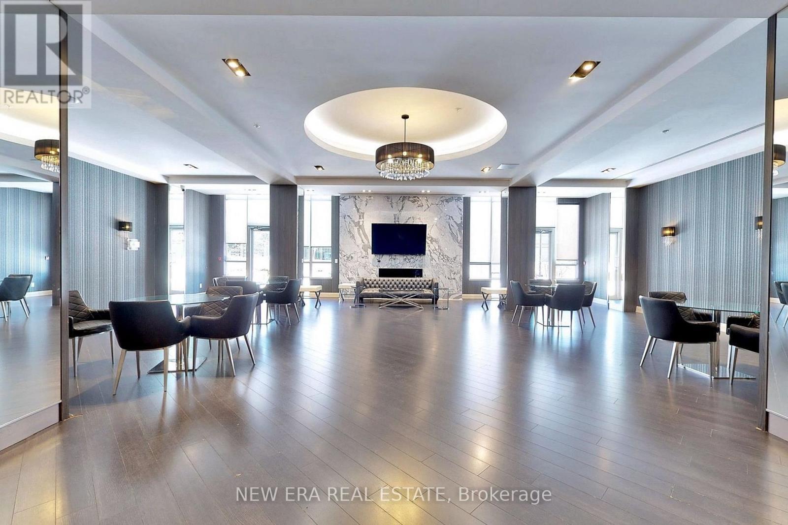 1206 - 75 North Park Road, Vaughan, ON - Indoor