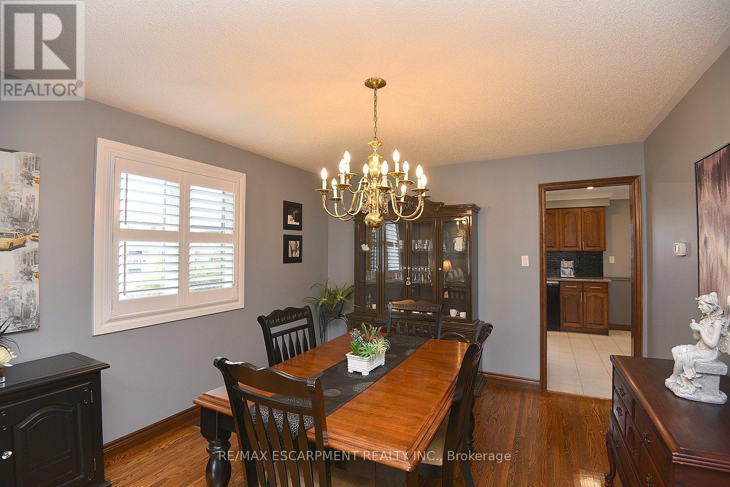 36 Tommar Place, Hamilton, ON - Indoor Photo Showing Dining Room