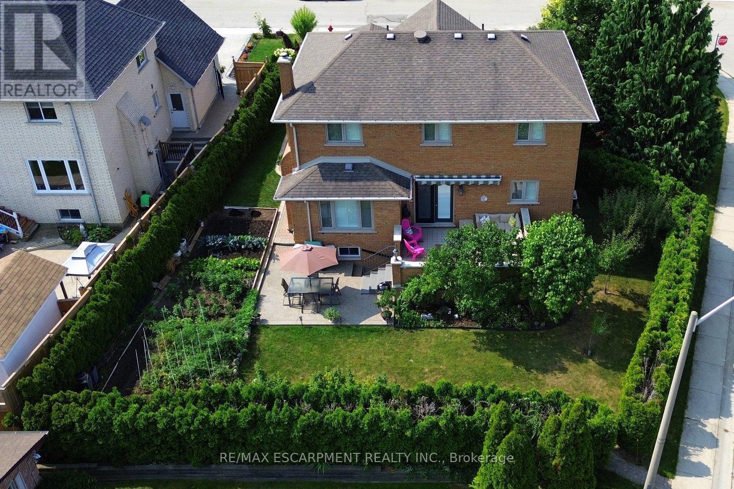 36 Tommar Place, Hamilton, ON - Outdoor