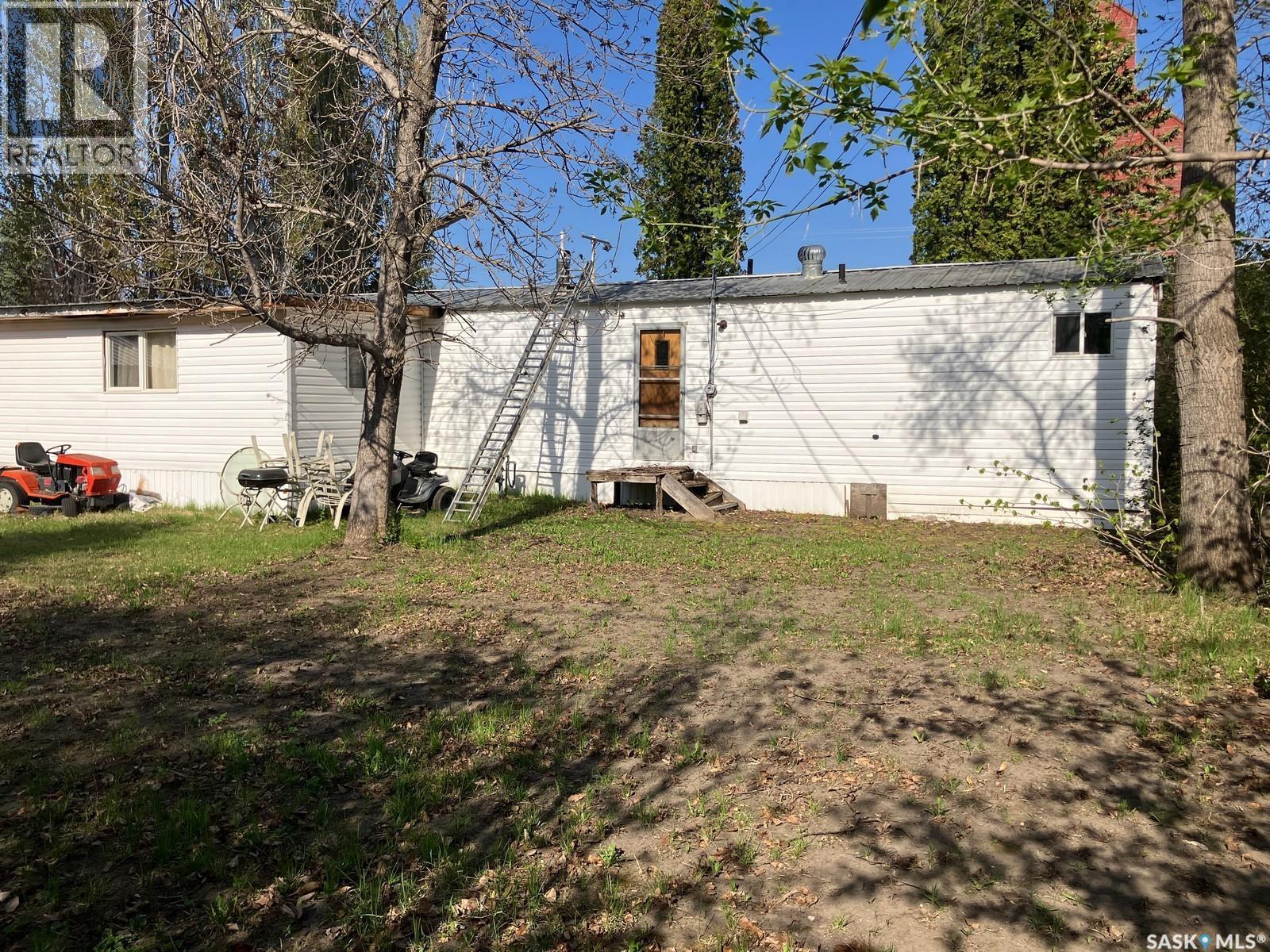 407 Railway Avenue, White Fox, SK