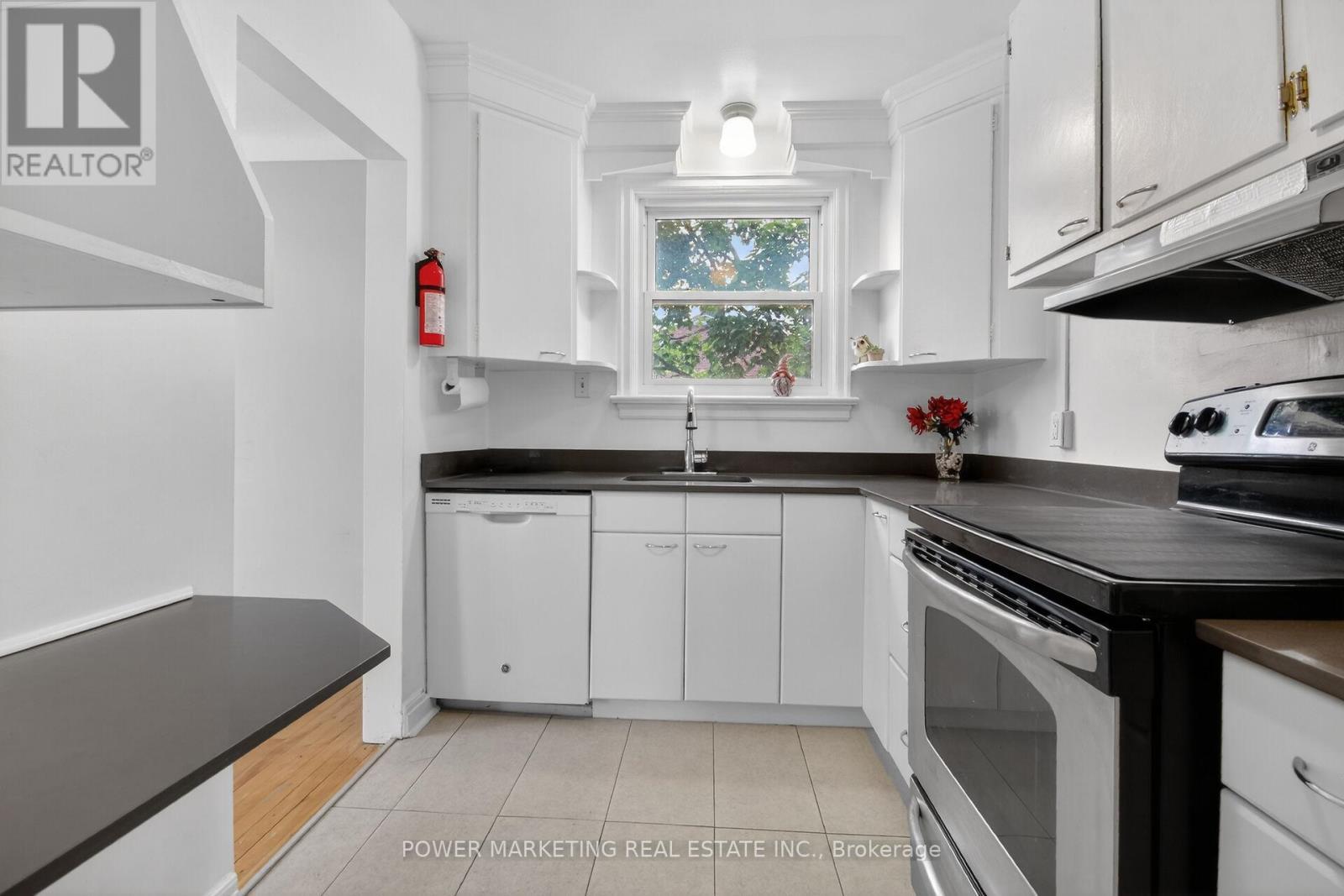 391 Greenwood Avenue, Ottawa, ON