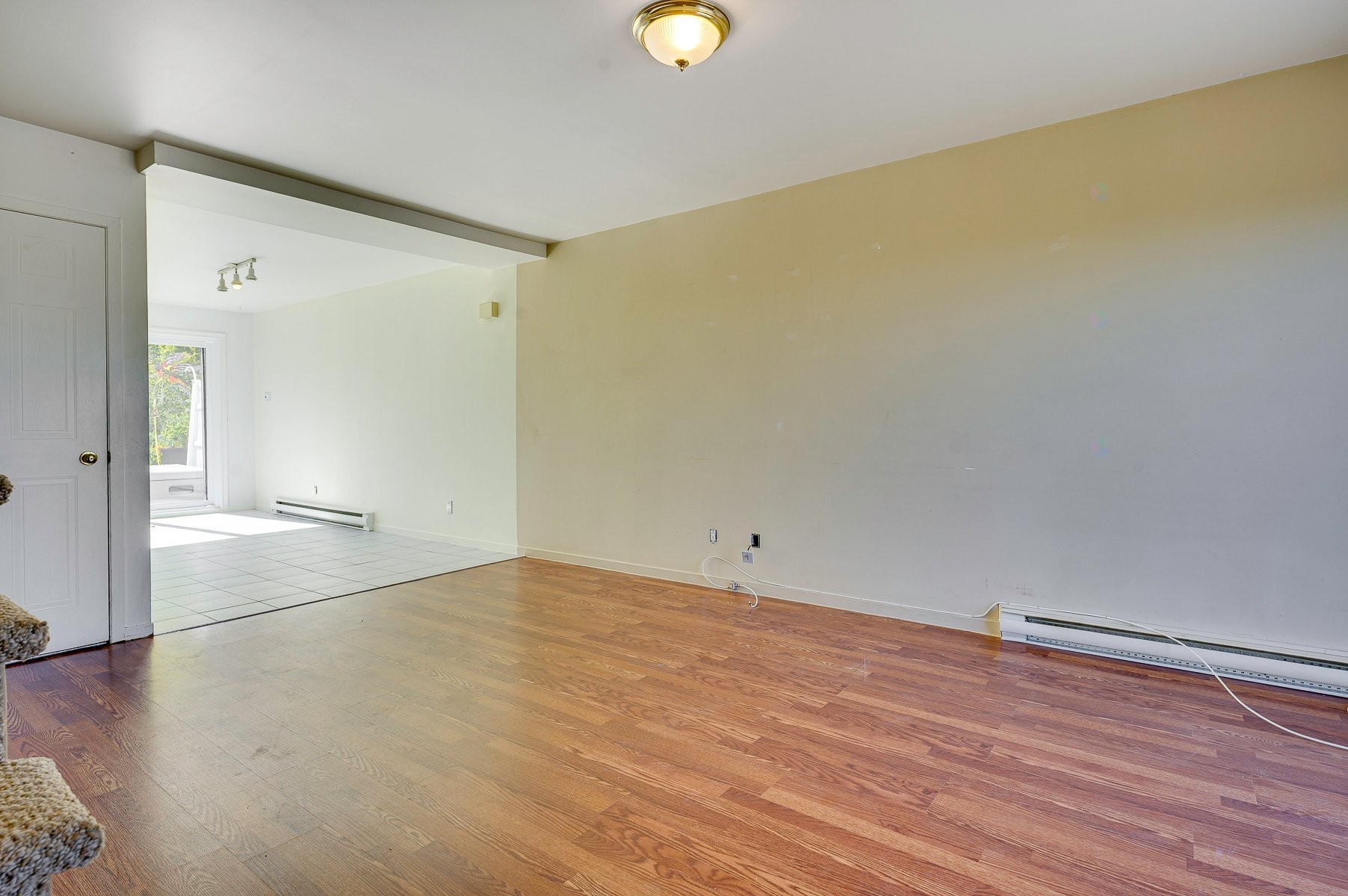 Living Room - 722 Rue Du Muguet, Sainte-Agathe-Des-Monts, QC - Indoor Photo Showing Other Room