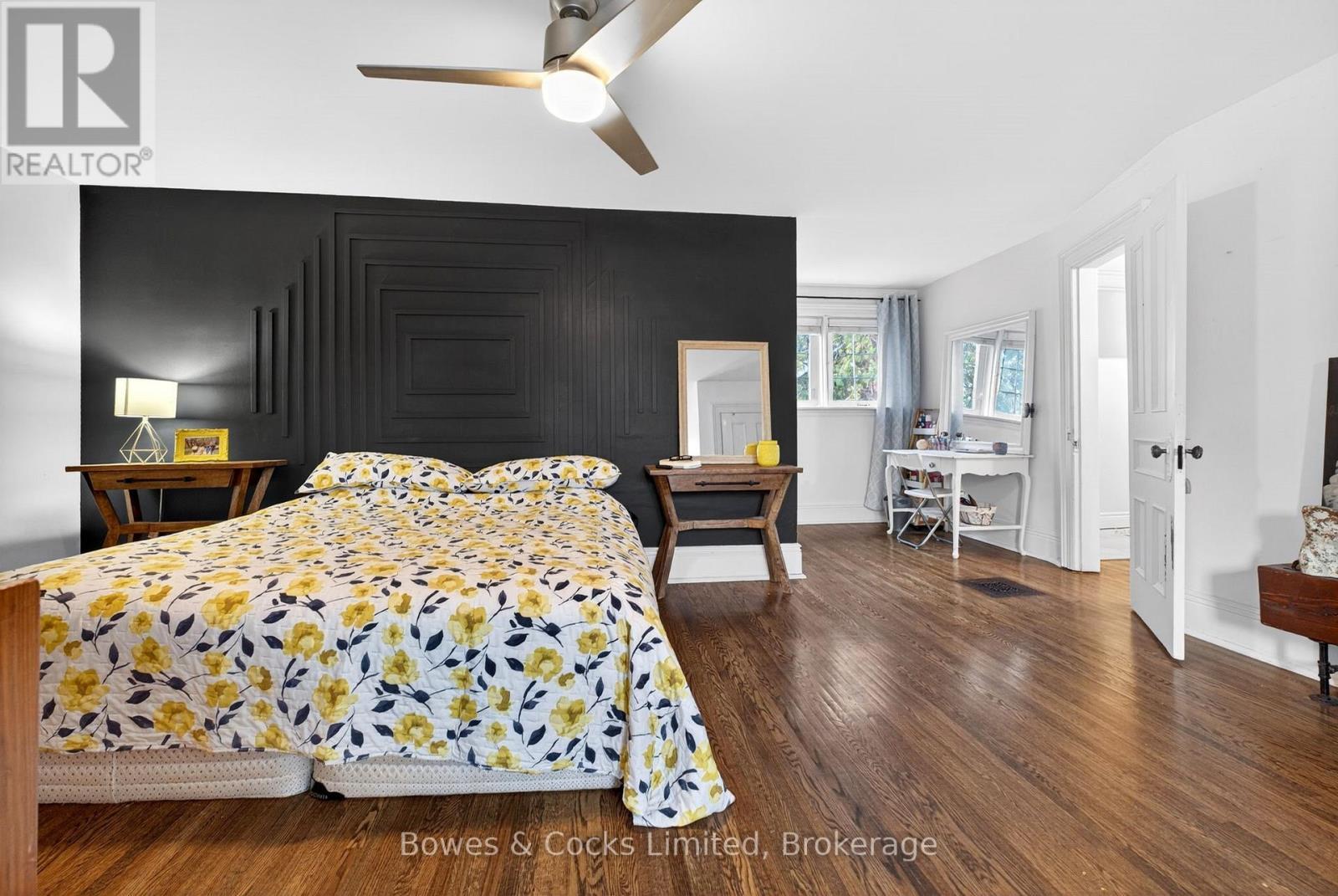 82 Queen Street, Selwyn, ON - Indoor Photo Showing Bedroom