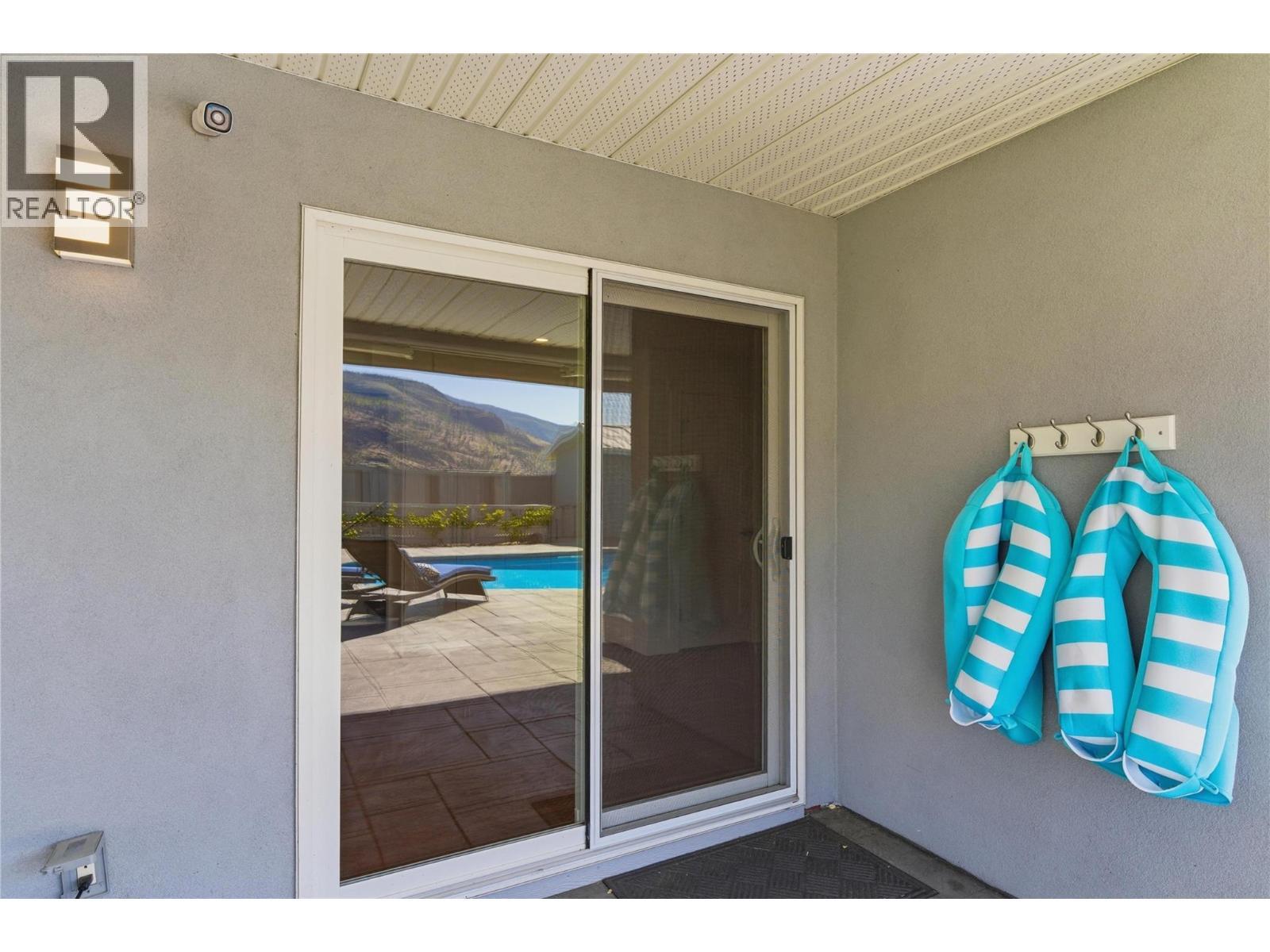 2090 Bennett Road, Kelowna, BC - With In Ground Pool With Exterior
