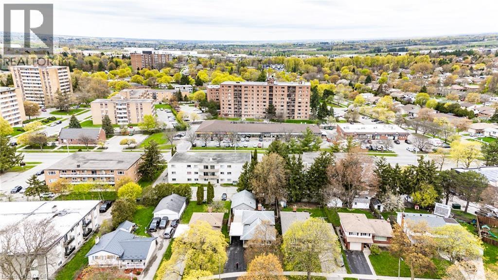 18 Queenston Crescent, Kitchener, ON - Outdoor With View