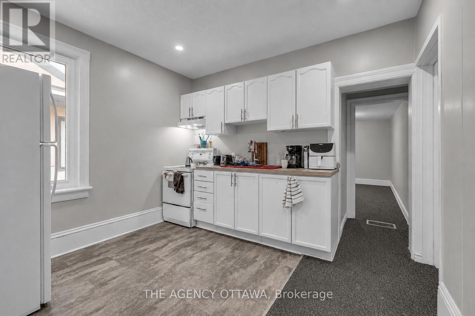 Second Kitchen (Unit #2) + Hallway - 57 Lees Avenue, Ottawa, ON - Indoor Photo Showing Kitchen