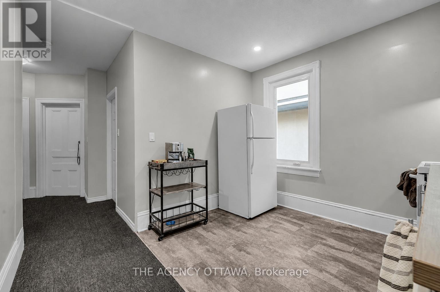 Second Kitchen (Unit #2) + Hallway - 57 Lees Avenue, Ottawa, ON - Indoor Photo Showing Other Room