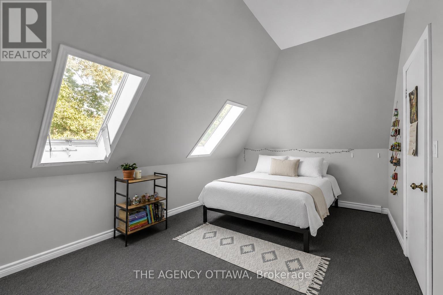 Third Floor Loft + Flex Space - 57 Lees Avenue, Ottawa, ON - Indoor Photo Showing Bedroom