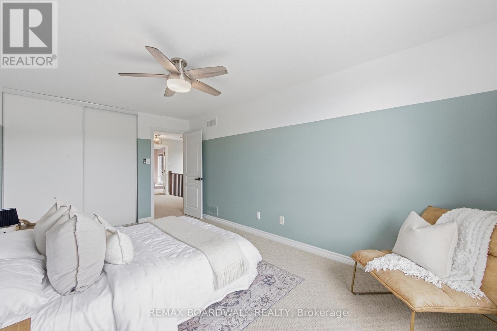 375 Cooks Mill Crescent, Ottawa, ON - Indoor Photo Showing Bedroom