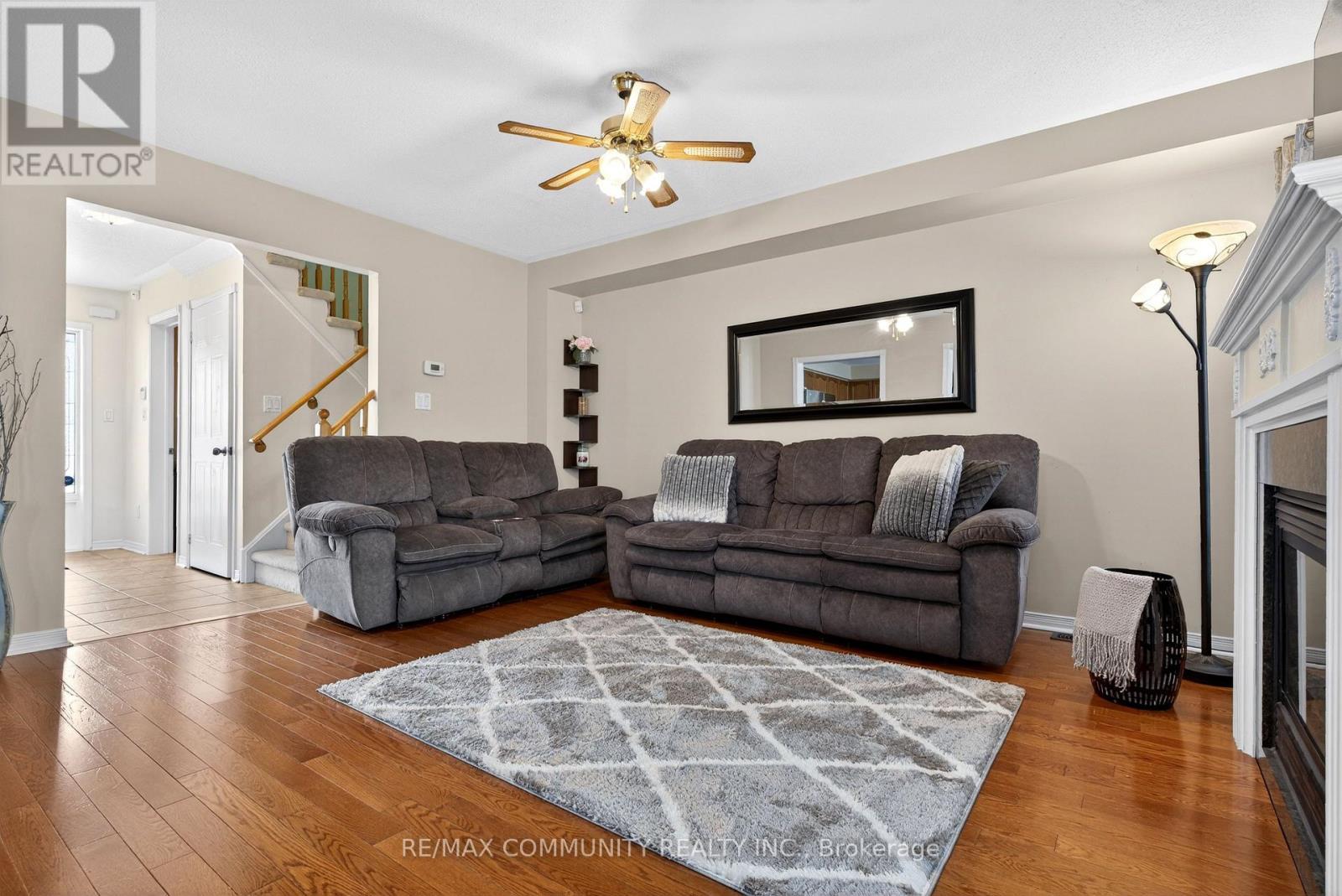 1210 Meath Drive, Oshawa, ON - Indoor Photo Showing Bathroom