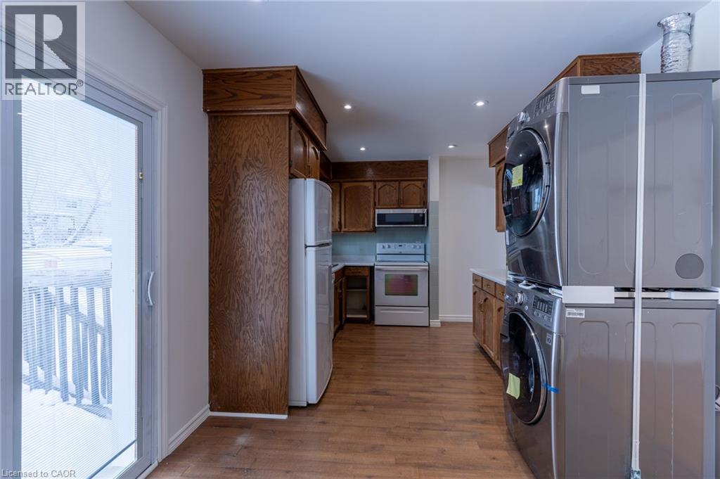 1 Eldrid Court Unit# Main, Grimsby, ON - Indoor Photo Showing Laundry Room