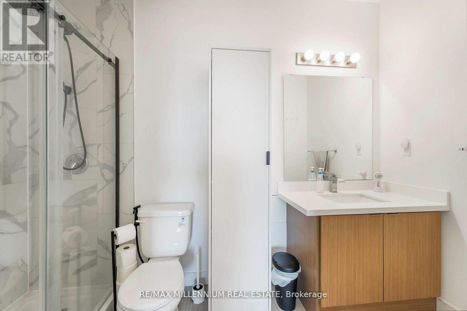 306 - 408 Dundas Street S, Cambridge, ON - Indoor Photo Showing Bathroom