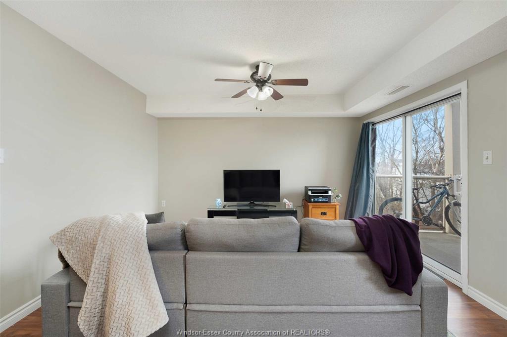206-3000 Sandwich Street, Windsor, ON