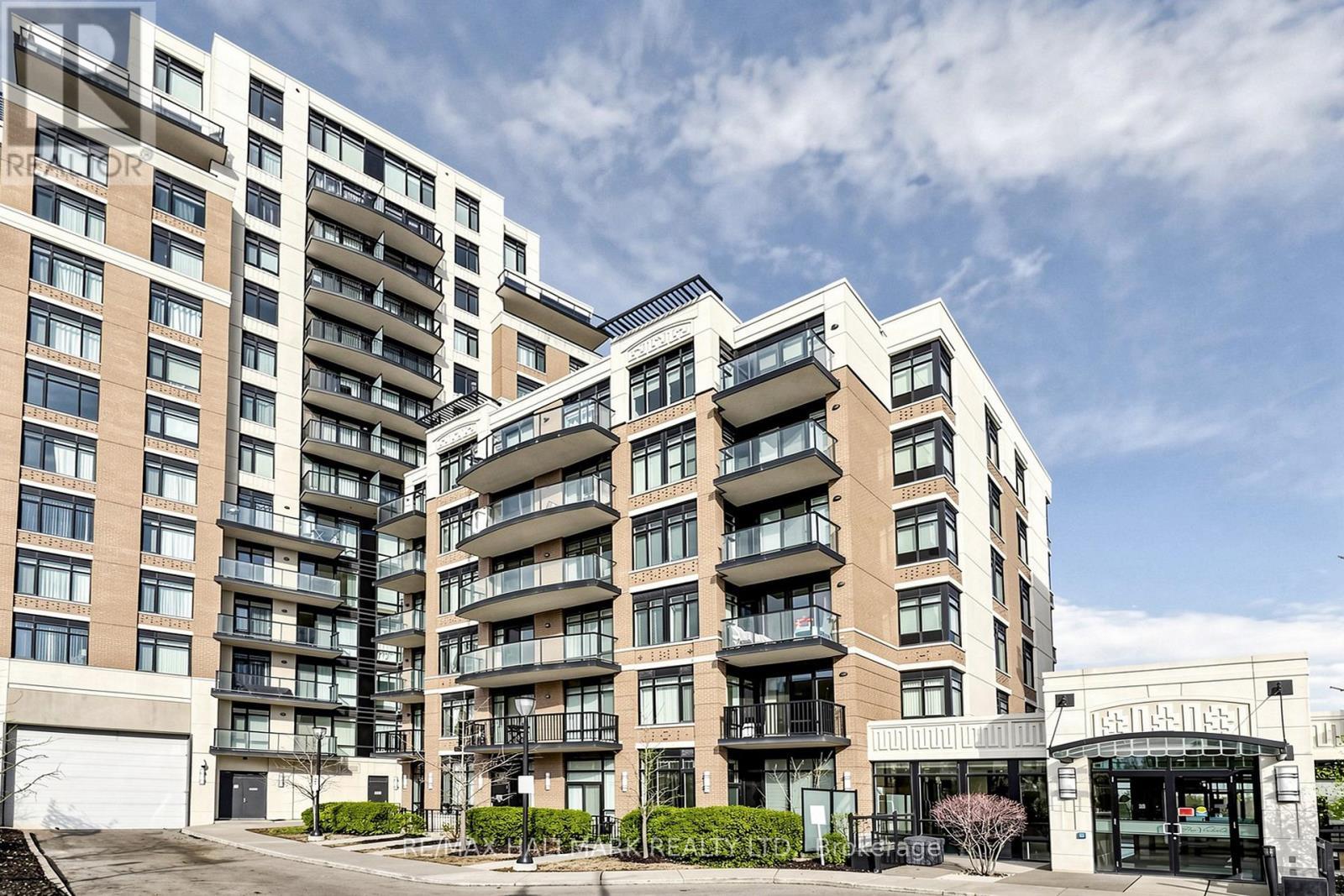 203 - 151 Upper Duke Crescent, Markham, ON - Outdoor With Balcony With Facade