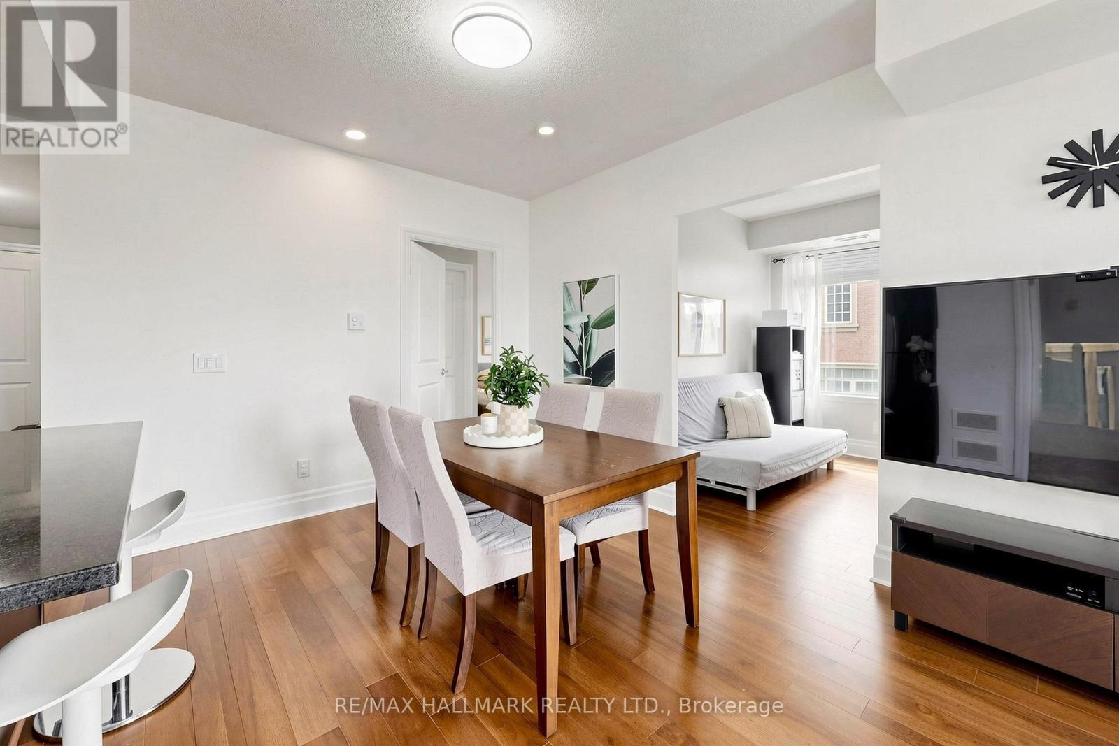 203 - 151 Upper Duke Crescent, Markham, ON - Indoor Photo Showing Other Room