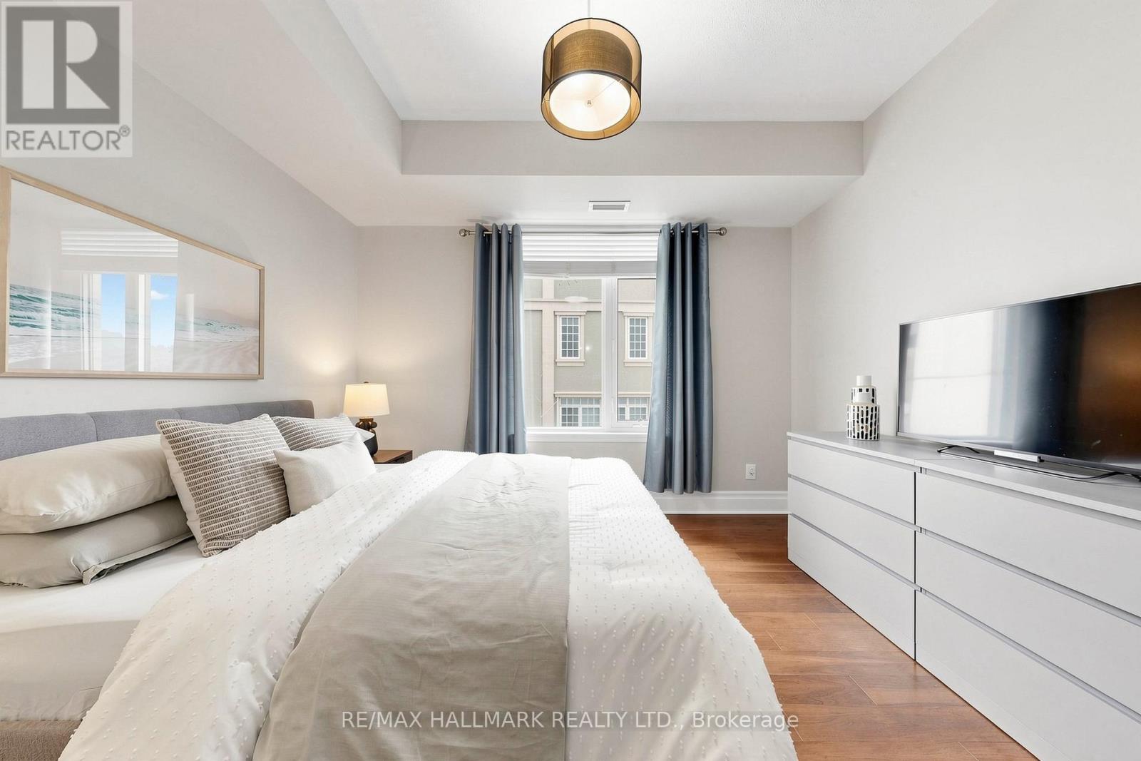 203 - 151 Upper Duke Crescent, Markham, ON - Indoor Photo Showing Bedroom
