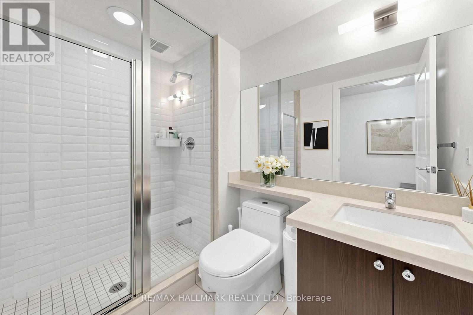 203 - 151 Upper Duke Crescent, Markham, ON - Indoor Photo Showing Bathroom